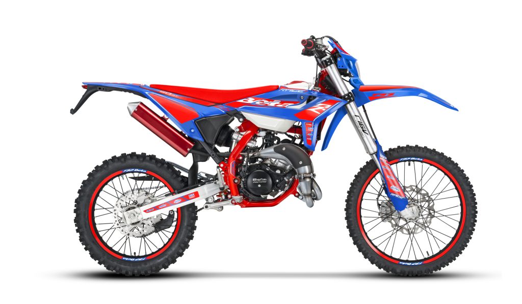 RR 50 2T RACE 2 scaled 1